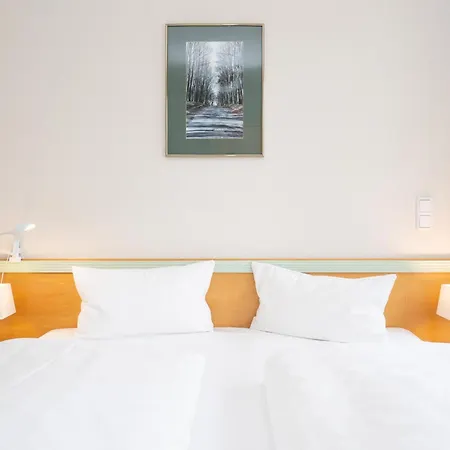 Ansprechende Mit Balkon Und Badewanne In